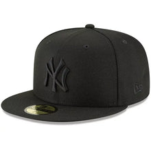Gorra New Era 5950 MLB Black On Black Yankees
