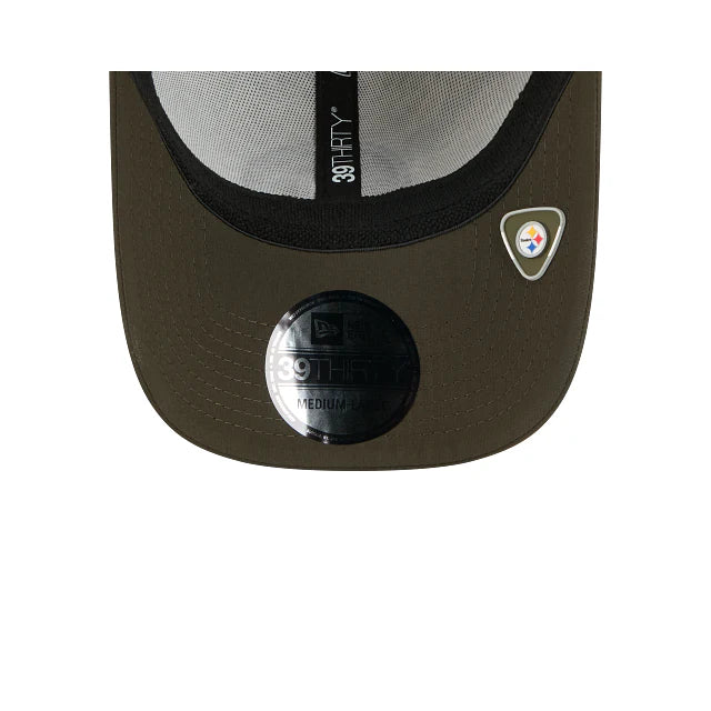 Gorra New Era 3930 NFL Salute To Service 2025 Pittsburgh Steelers