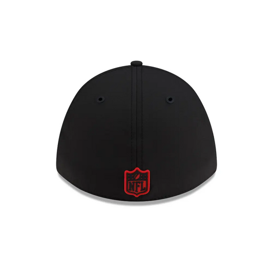 Gorra New Era 3930 NFL Sideline 2026 Falcons