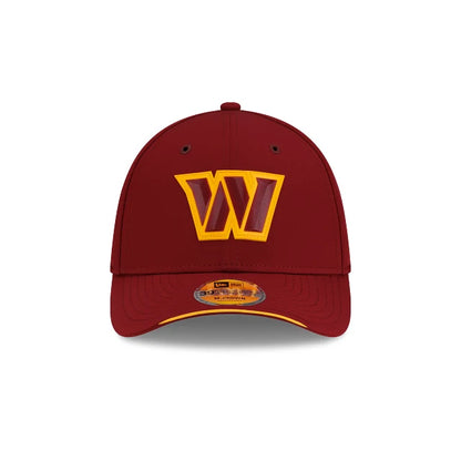 Gorra New Era 3930 NFL Sideline 2026 Commanders