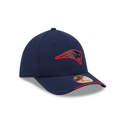 Gorra New Era 3930 NFL Sideline 2026 Patriots