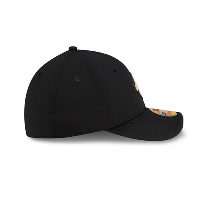 Gorra New Era 3930 NFL Sideline 2026 Saints