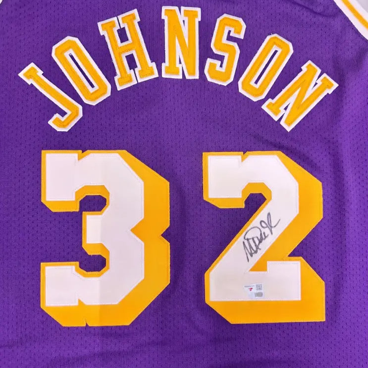 Jersey Mitchell & Ness NBA Autografiado por Magic Johnson #32 Lakers