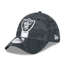 Gorra New Era 3930 NFL Sideline 2024 Raiders