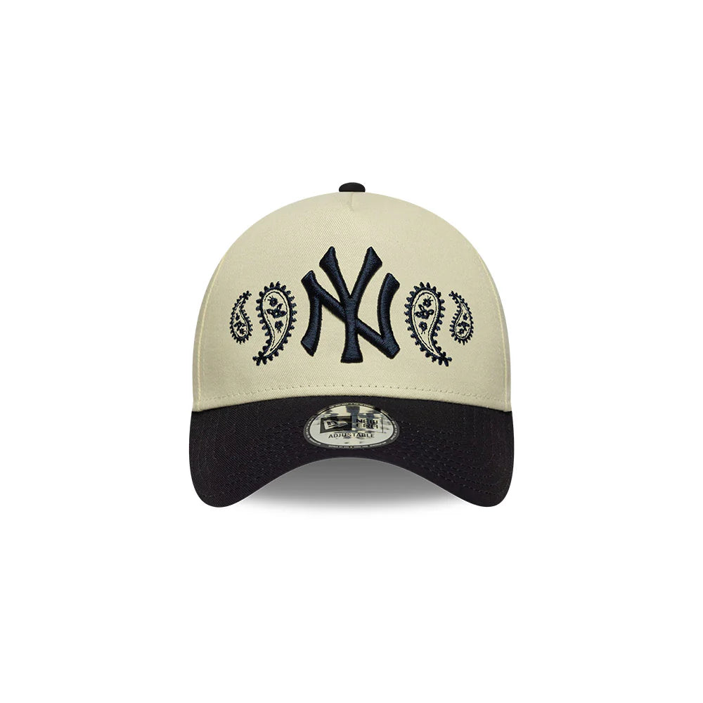 Gorra New Era 940 MLB Paisley Yankees