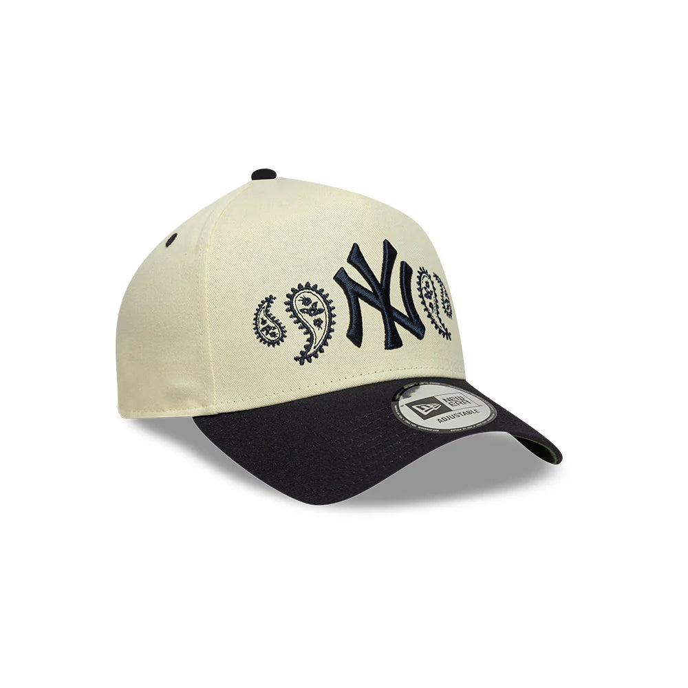 Gorra New Era 940 MLB Paisley Yankees