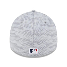 Gorra New Era 3930 MLB Clubhouse 2025 Red Sox