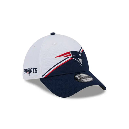 Gorra New Era 3930 NFL Sideline 2023 Patriots