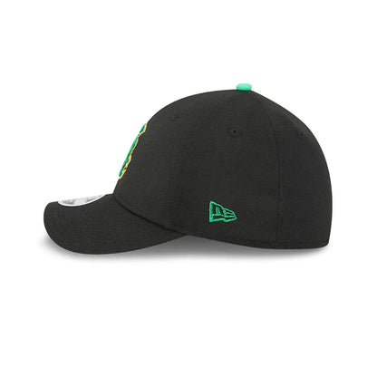 Gorra New Era 3930 MLB Saint Patricks Day White Sox