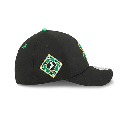 Gorra New Era 3930 MLB Saint Patricks Day White Sox
