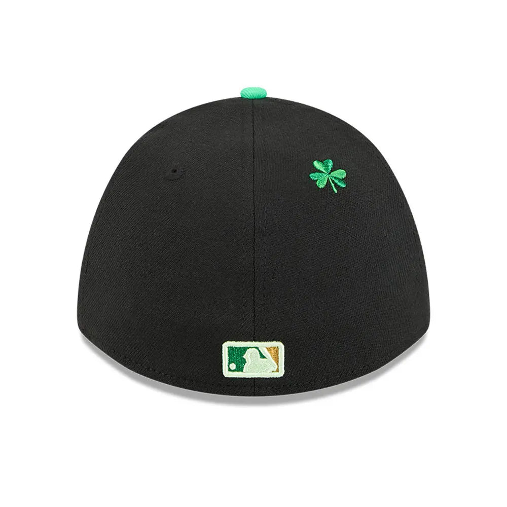 Gorra New Era 3930 MLB Saint Patricks Day White Sox