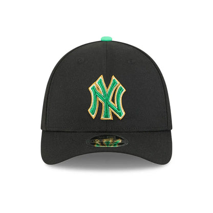 Gorra New Era 3930 MLB Saint Patricks Day Yankees