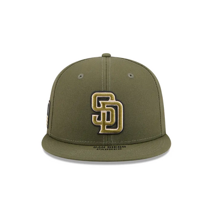 Gorra New Era 5950 MLB Armed Forces Day 2026 Padres