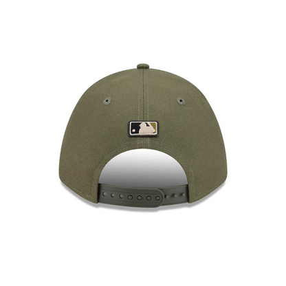 Gorra New Era 940 MLB Armed Forces Day 2026 Dodgers