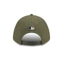 Gorra New Era 940 MLB Armed Forces Day 2026 Padres