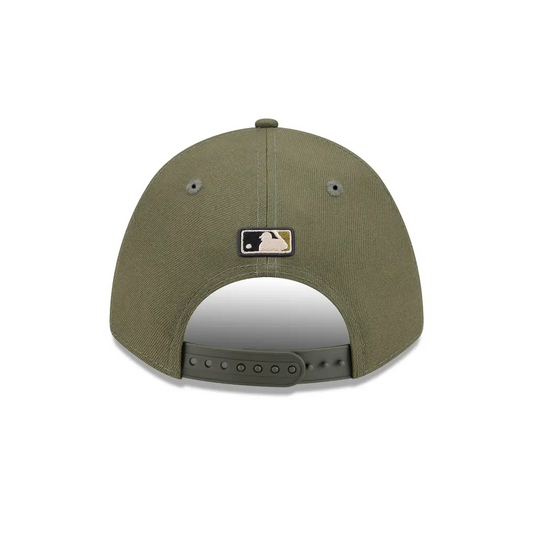 Gorra New Era 940 MLB Armed Forces Day 2026 Yankees