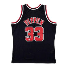 Jersey Mitchell & Ness NBA Autografiado por Scottie Pipen #33 1997-1998